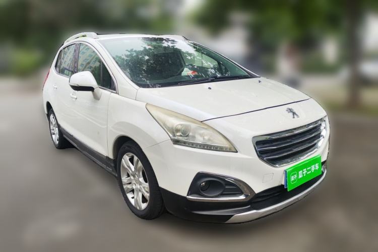Used Peugeot 3008 2015 2.0L Automatic Classic Edition Front Right 45 Deg