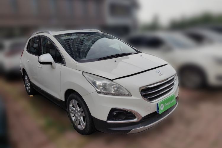 Used Peugeot 3008 2015 2.0L Automatic Classic Edition Front Right 45 Deg