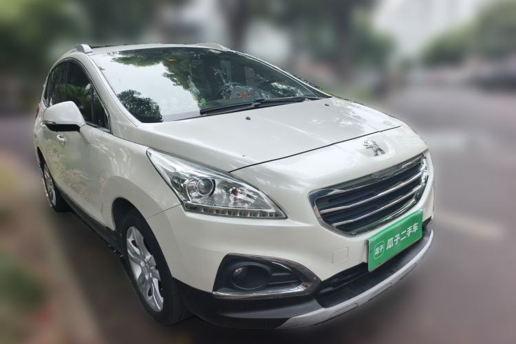 Used Peugeot 3008 2015 2.0L Automatic Classic Edition Front Right 45 Deg