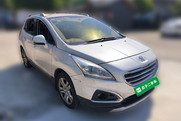 Used Peugeot 3008 2015 2.0L Automatic Trend Edition Front Right 45 Deg