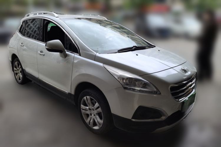 Used Peugeot 3008 2015 2.0L Automatic Classic Edition Front Right 45 Deg