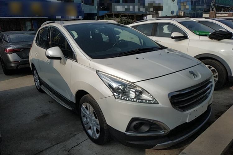 Used Peugeot 3008 2015 1.6THP Automatic Classic Edition Front Right 45 Deg