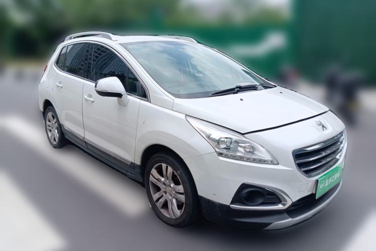 Used Peugeot 3008 2015 2.0L Automatic Trend Edition Front Right 45 Deg