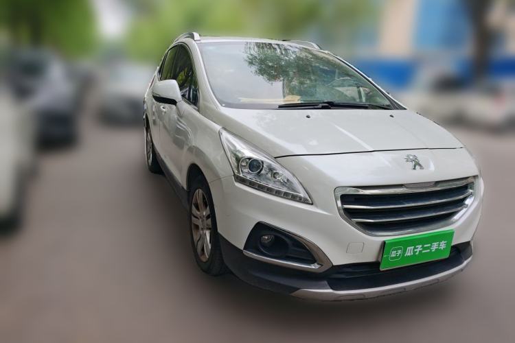 Used Peugeot 3008 2015 1.6THP Automatic Classic Edition Front Right 45 Deg