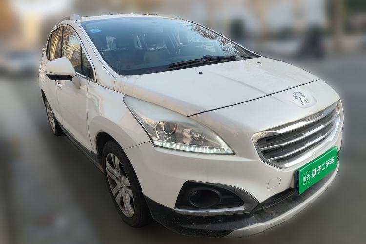 Used Peugeot 3008 2015 2.0L Automatic Classic Edition Front Right 45 Deg