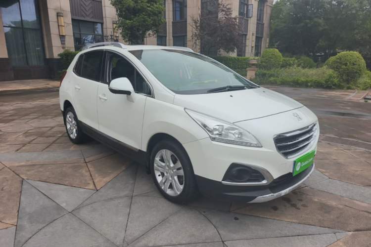 Used Peugeot 3008 2015 1.6THP Automatic Classic Edition Front Right 45 Deg