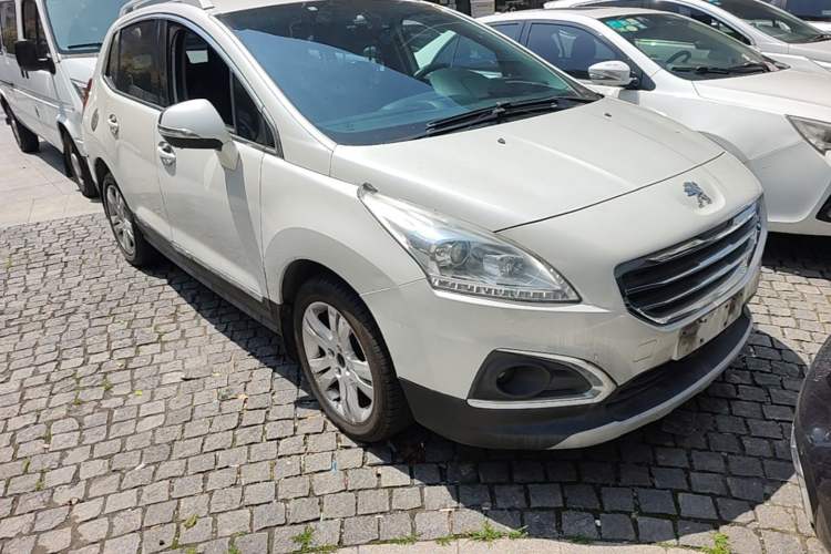 Used Peugeot 3008 2015 1.6THP Automatic Trend Edition Front Right 45 Deg