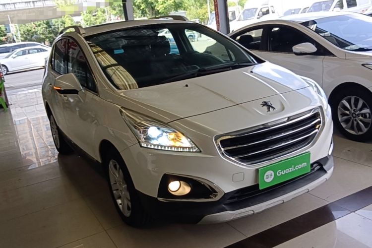 Used Peugeot 3008 2015 1.6THP Automatic Classic Edition Front Right 45 Deg
