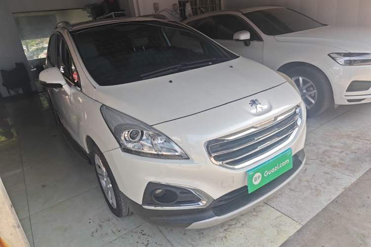 Used Peugeot 3008 2015 1.6THP Automatic Classic Edition Front Right 45 Deg