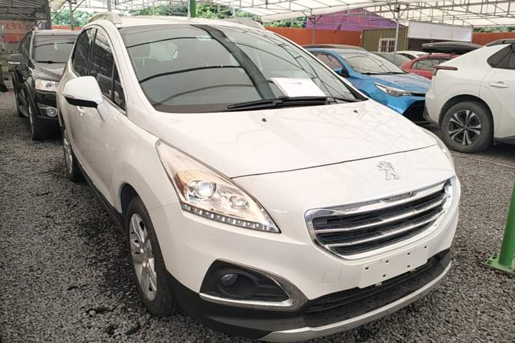 Used Peugeot 3008 2015 2.0L Automatic Trend Edition Front Right 45 Deg
