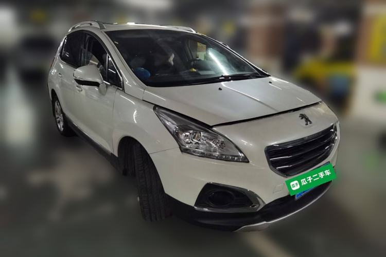 Used Peugeot 3008 2015 2.0L Automatic Trend Edition Front Right 45 Deg
