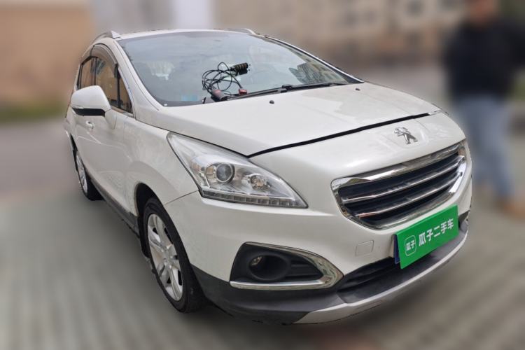 Used Peugeot 3008 2015 1.6THP Automatic Classic Edition Front Right 45 Deg