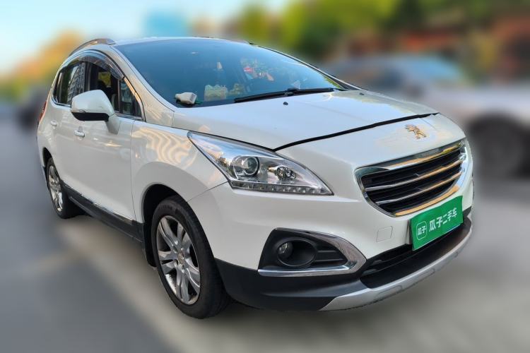 Used Peugeot 3008 2015 2.0L Automatic Classic Edition Front Right 45 Deg