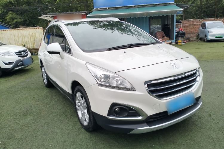 Used Peugeot 3008 2015 2.0L Automatic Classic Edition Front Right 45 Deg
