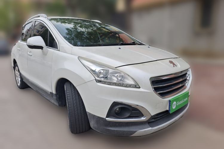 Used Peugeot 3008 2015 2.0L Automatic Trend Edition Front Right 45 Deg
