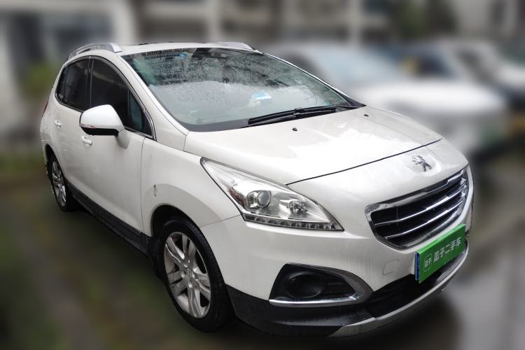 Used Peugeot 3008 2015 2.0L Automatic Classic Edition Front Right 45 Deg