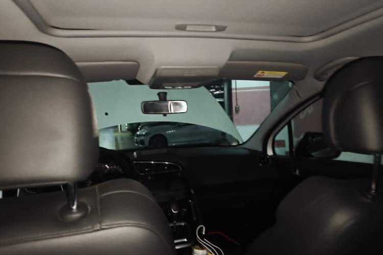 Used Peugeot 3008 2015 2.0L Automatic Trend Edition Headliner