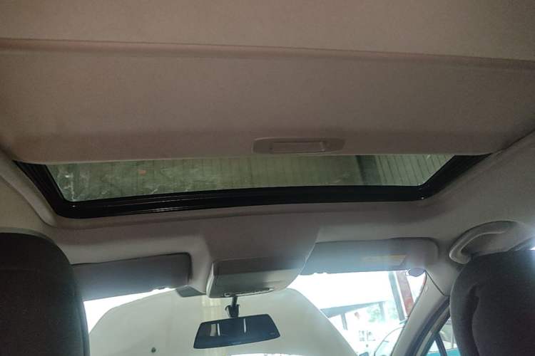 Used Peugeot 3008 2015 1.6THP Automatic Classic Edition Headliner