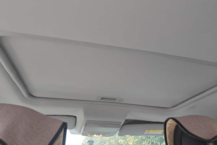 Used Peugeot 3008 2015 2.0L Automatic Classic Edition Headliner