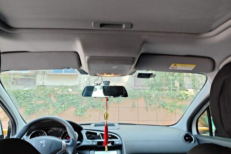Used Peugeot 3008 2015 2.0L Automatic Classic Edition Headliner