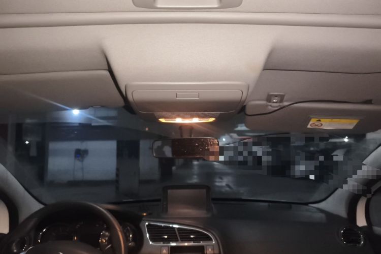 Used Peugeot 3008 2015 1.6THP Automatic Classic Edition Headliner