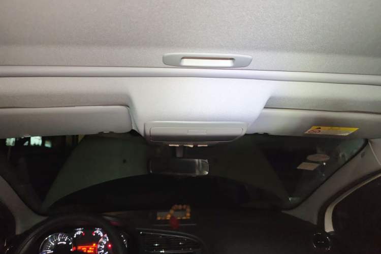 Used Peugeot 3008 2015 2.0L Automatic Classic Edition Headliner