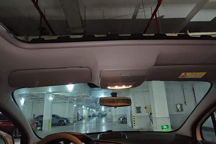 Used Peugeot 3008 2015 2.0L Manual Classic Edition Headliner