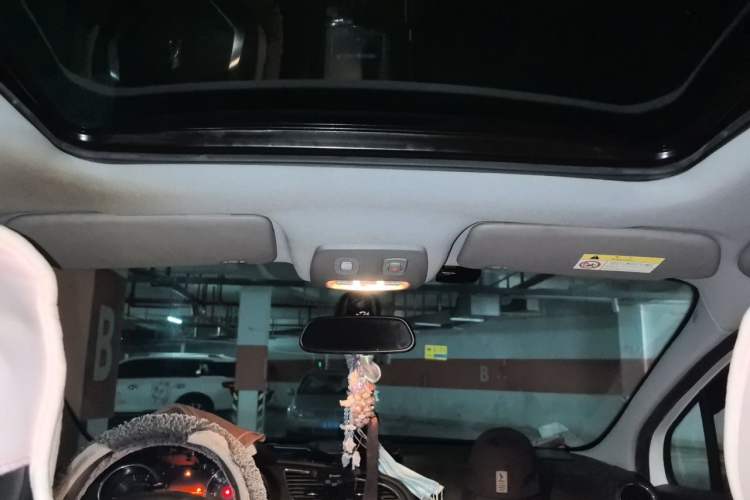 Used Peugeot 3008 2015 1.6THP Automatic Prestige Edition Headliner