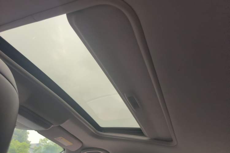 Used Peugeot 3008 2015 1.6THP Automatic Classic Edition Headliner