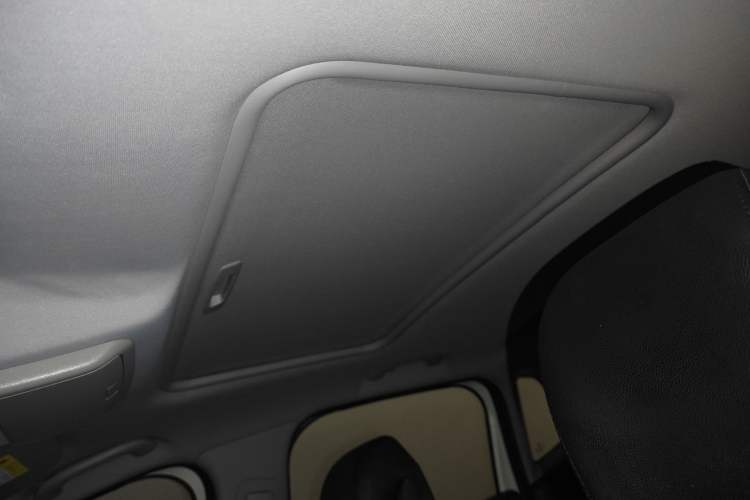 Used Peugeot 3008 2015 1.6THP Automatic Classic Edition Headliner