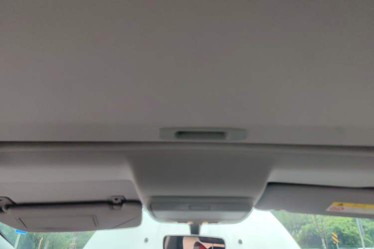 Used Peugeot 3008 2015 1.6THP Automatic Trend Edition Headliner