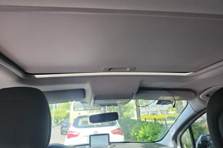 Used Peugeot 3008 2015 2.0L Automatic Classic Edition Headliner