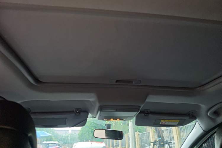 Used Peugeot 3008 2015 2.0L Automatic Trend Edition Headliner