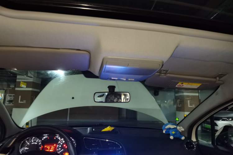 Used Peugeot 3008 2015 2.0L Automatic Trend Edition Headliner