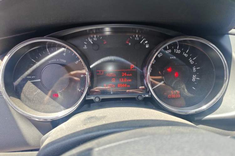 Used Peugeot 3008 2015 2.0L Automatic Classic Edition Instrument Cluster