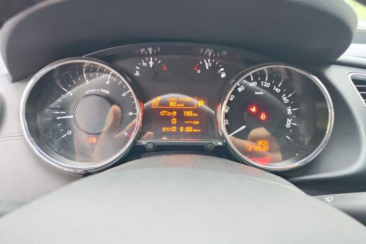 Used Peugeot 3008 2015 1.6THP Automatic Prestige Edition Instrument Cluster