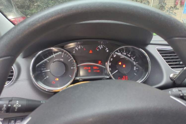 Used Peugeot 3008 2015 2.0L Automatic Classic Edition Instrument Cluster