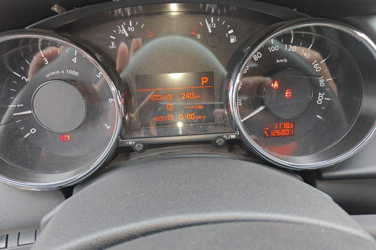 Used Peugeot 3008 2015 1.6THP Automatic Classic Edition Instrument Cluster