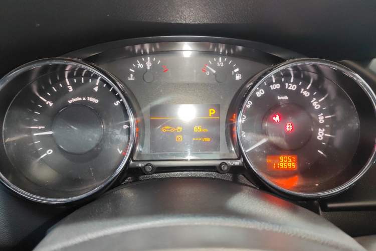 Used Peugeot 3008 2015 2.0L Automatic Classic Edition Instrument Cluster