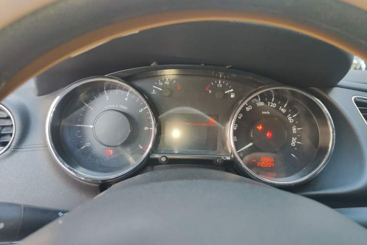 Used Peugeot 3008 2015 2.0L Automatic Classic Edition Instrument Cluster