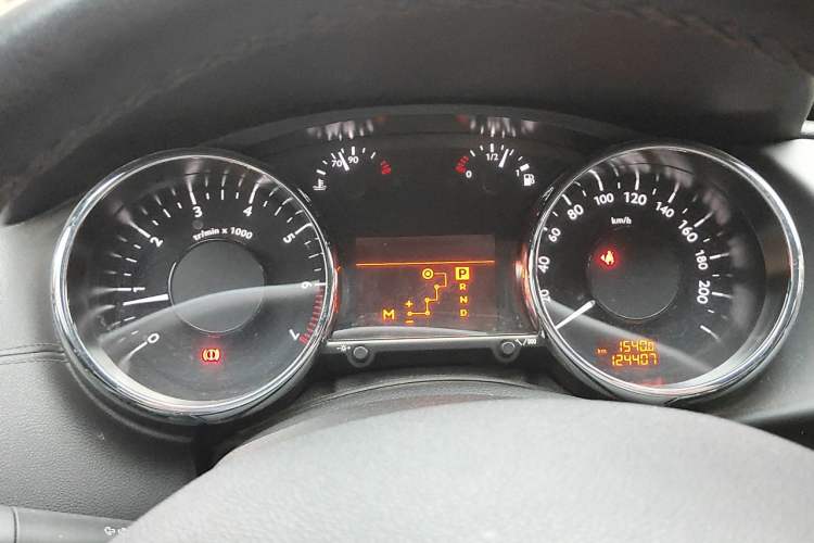 Used Peugeot 3008 2015 2.0L Automatic Trend Edition Instrument Cluster