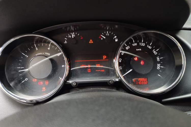 Used Peugeot 3008 2015 2.0L Automatic Classic Edition Instrument Cluster