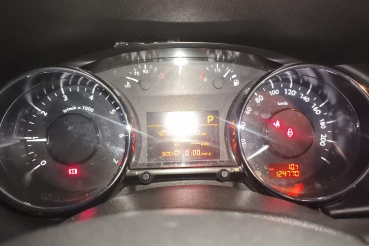Used Peugeot 3008 2015 1.6THP Automatic Classic Edition Instrument Cluster