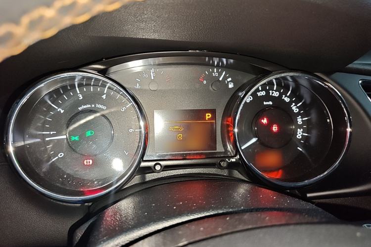 Used Peugeot 3008 2015 1.6THP Roland Garros Edition Instrument Cluster
