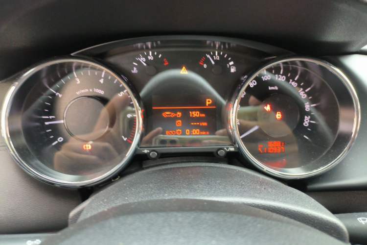 Used Peugeot 3008 2015 1.6THP Automatic Classic Edition Instrument Cluster
