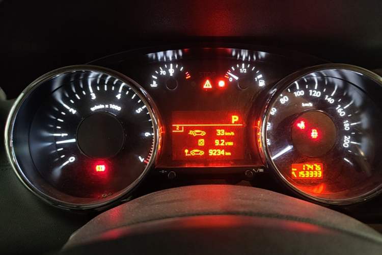 Used Peugeot 3008 2015 2.0L Automatic Trend Edition Instrument Cluster