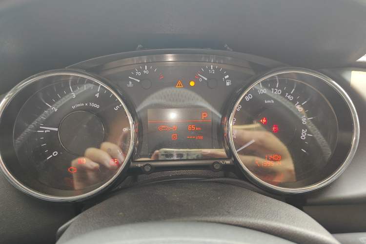 Used Peugeot 3008 2015 1.6THP Automatic Prestige Edition Instrument Cluster