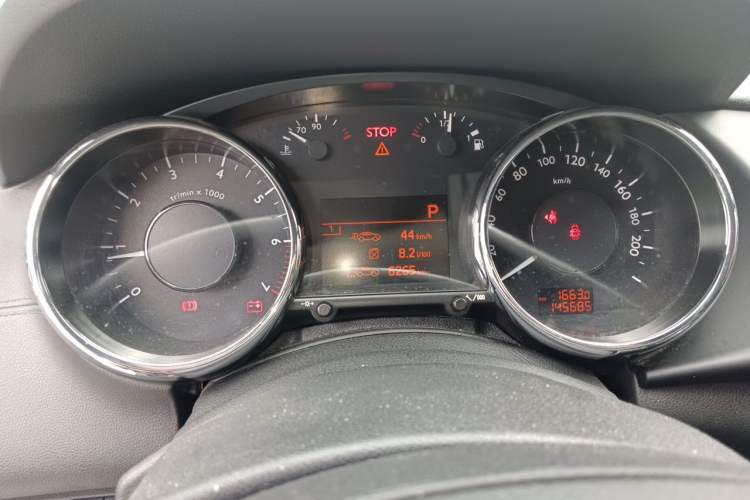 Used Peugeot 3008 2015 2.0L Automatic Trend Edition Instrument Cluster