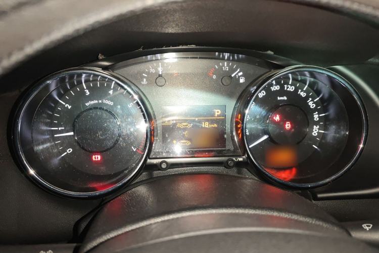 Used Peugeot 3008 2015 2.0L Automatic Classic Edition Instrument Cluster