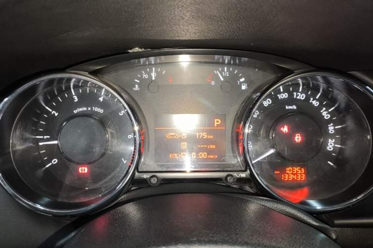 Used Peugeot 3008 2015 1.6THP Automatic Classic Edition Instrument Cluster